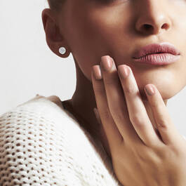 Diamond Swirl Stud Earrings 11119 0013 m model