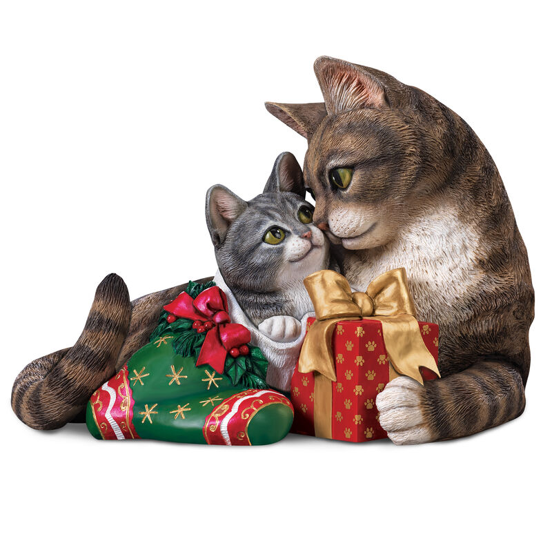 Cat and Kitten Christmas Figurine 6036 0013 a main