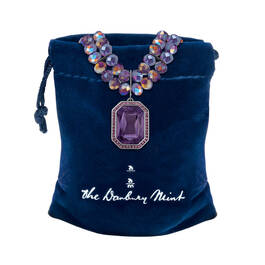 The Mystic Glow Necklace 6375 0020 g gift pouch