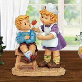 Hummel Little Nurse 10152 0013 m room