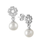 A Year of Pearl Essentials 6075 0023 e earring1