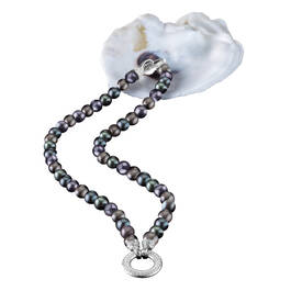 Magical=Moments Black Pearl Necklace 6922 0028 b necklace on shell