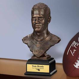 Tom Brady Portrait Sculpture 2173 001 5 4