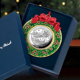 Santas Christmas Flight 2023 Silver Commemorative Ornament 11404 0017 g giftbox