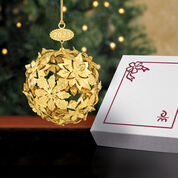 2023 Annual Gold Christmas Ornament 11092 0030 g giftbox