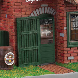 Personalized Brewery Sculpture 1128 0062 d closeup entrance