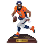 Russell Wilson Figurine 2537 0800 a main