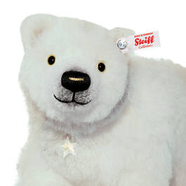Star The Steiff Polar Bear 6992 0015 b closeup shot