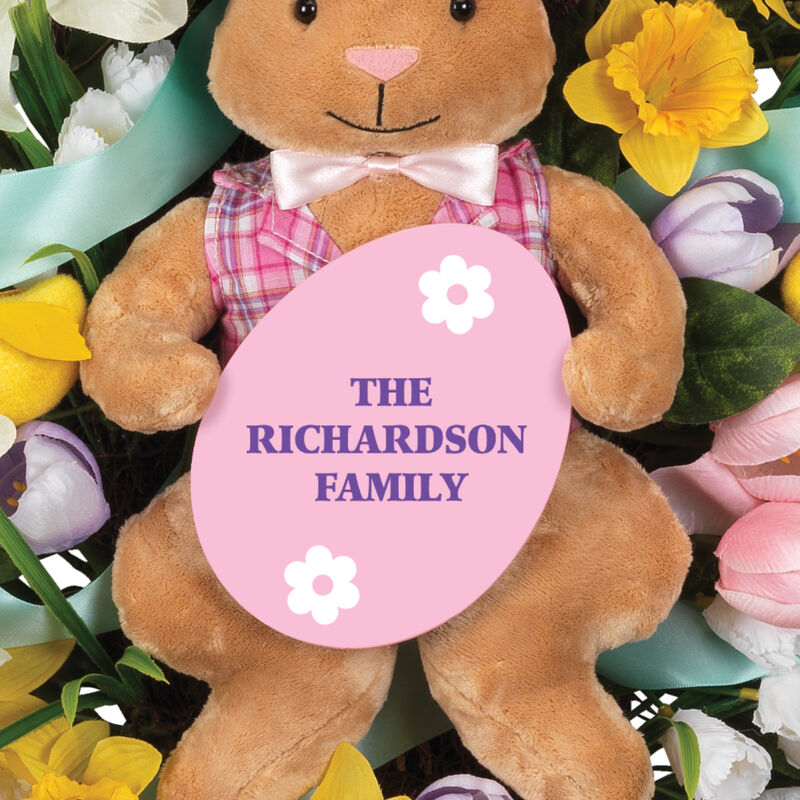 The Personalized Family Easter Wreath 2379 0058 b closeup