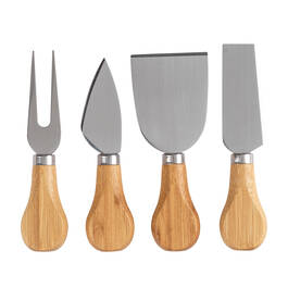 The Personalized Bamboo Cheese Serving Set 10767 0010 e kniefset