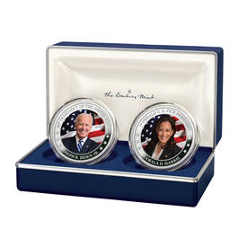 The President Biden and Vice President Harris Silver Bullion Commemorative Set 10236 0013 a display
