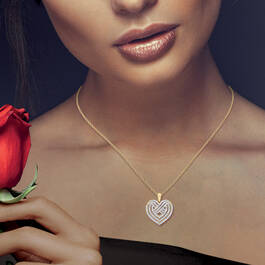 The Golden Kiss Heart Pendant with FREE Matching Earrings 10684 0010 m model