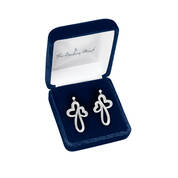 Heavenly Love Diamond Earrings 6855 0011 g gift display