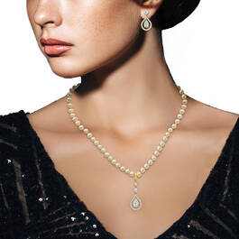 Loves Embrace Pearl Necklace Earring Set 6914 0010 m model