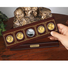 6854 Mt Rushmore Coin Sculpture 6854 0012 m room