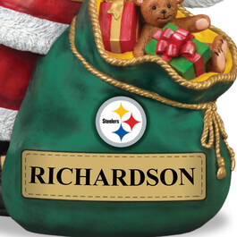 Santa NFL Outdoor Sculpture 1744 0025 i closeup