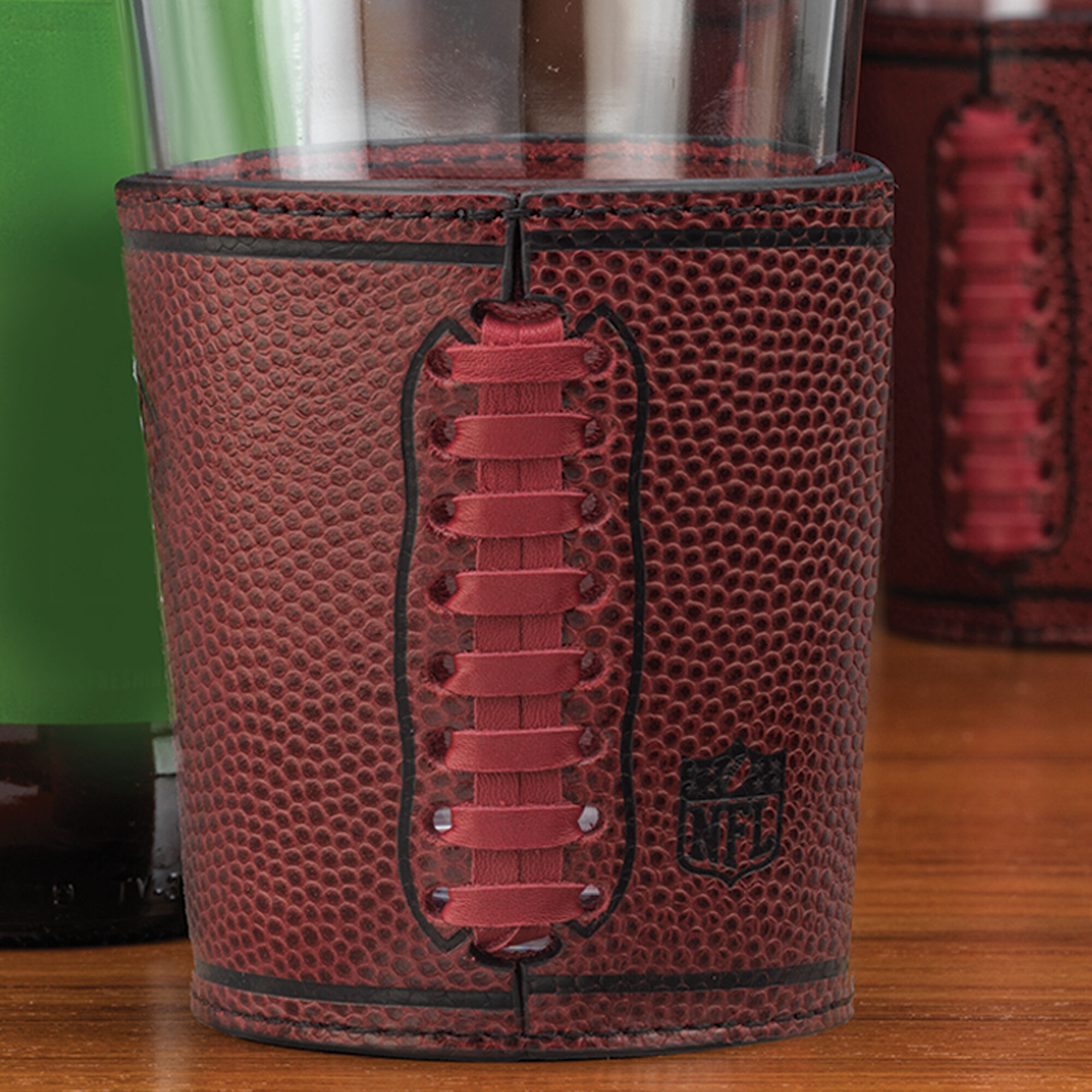 Cowboys Leather Wrapped Pint Glasses 6127 0013 b detailsshot