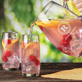 The Personalized Beverage Set 5678 0026 d pour