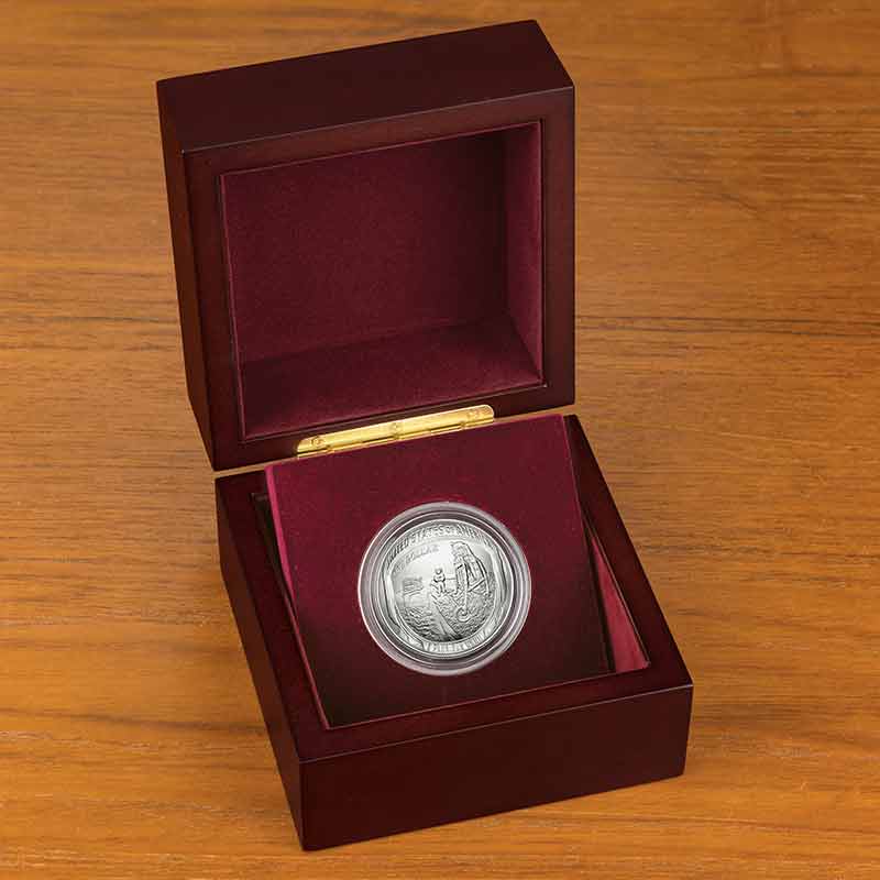The Apollo 11 50th Anniversary Silver Dollar 2667 001 8 1